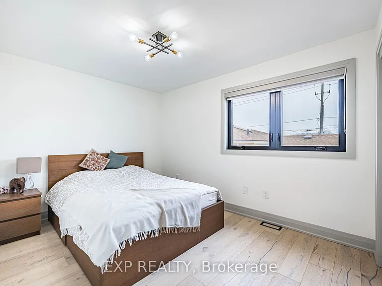 7623 Chorozy St — Photo 17