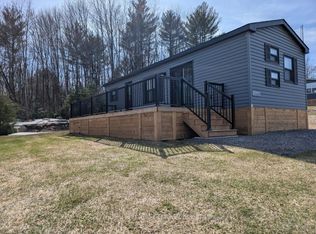 1047 Bonnie Lake Camp Rd #LKR036, Bracebridge, ON P1L1W9