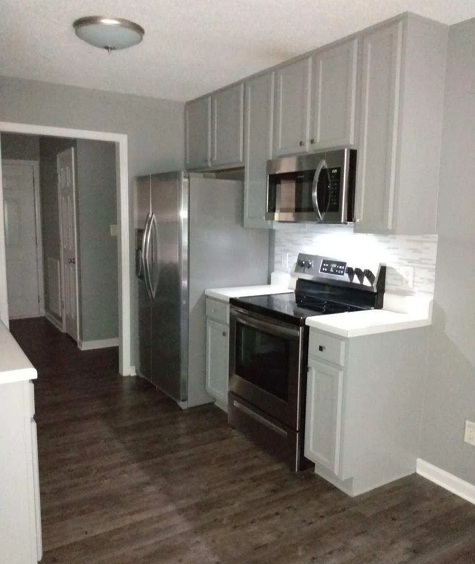 3 bed, 1188 sqft, $1,700 — Photo 2