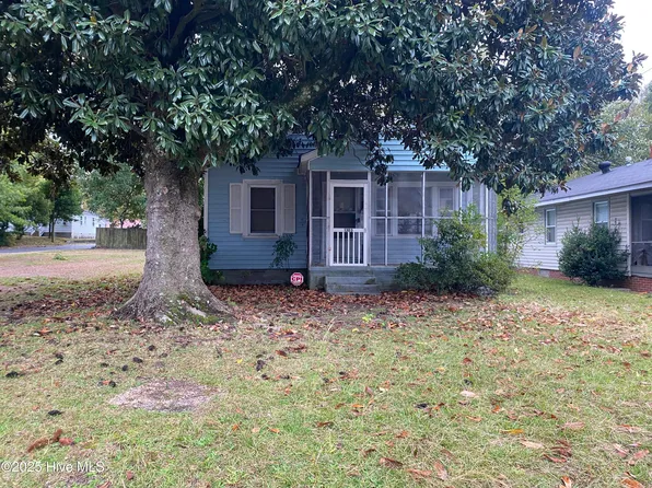 1303 Colonial Avenue, Greenville, NC 27834