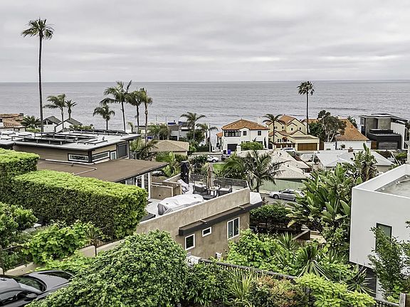 4th image of 319 Bird Rock Ave