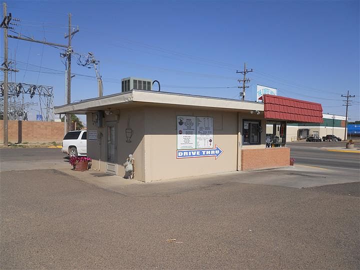 2nd image of 4 1st St