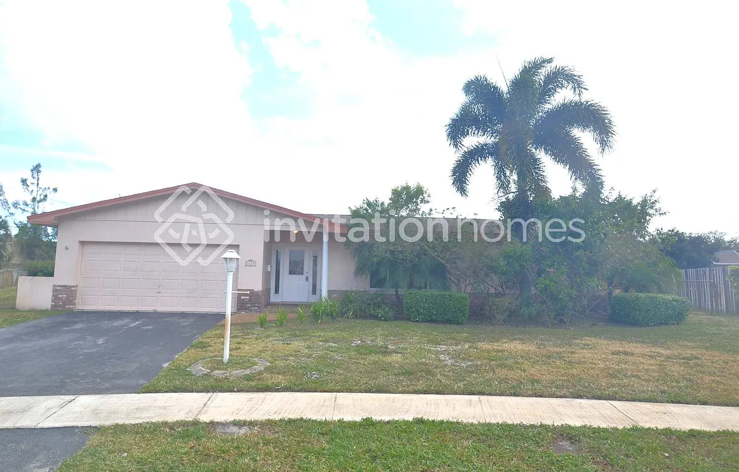 5220 SW 8th Ct Plantation, FL 33317 — Photo 1