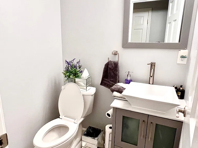 8 Kennedy Dr — Photo 13