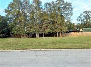 303 Woodbridge Dr, Lafayette, LA 70508