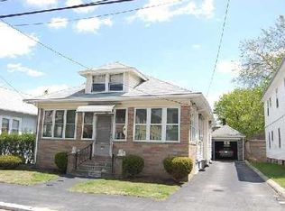 18 Taft Ave, Providence, RI 02906