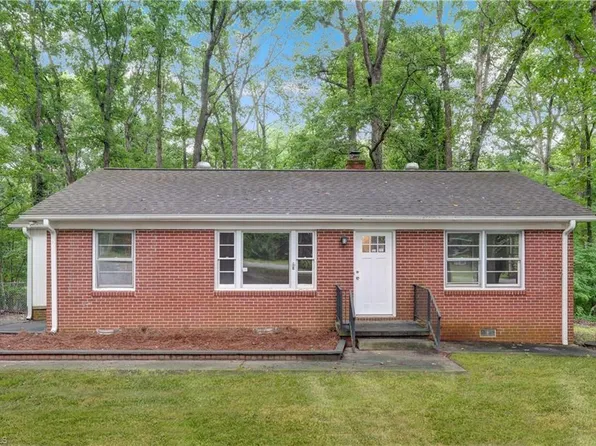 4915 Kenview St, Greensboro, NC 27410