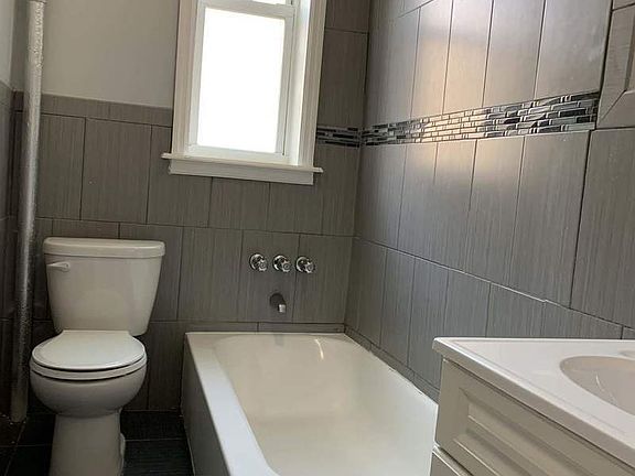 5th image of 215 Martense St APT 3G