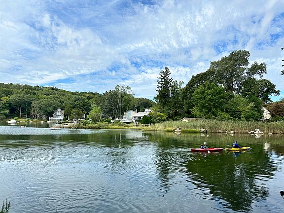 Launch your kayak, SUP, etc from the private 100ft+ direct waterfront on the Niantic River.