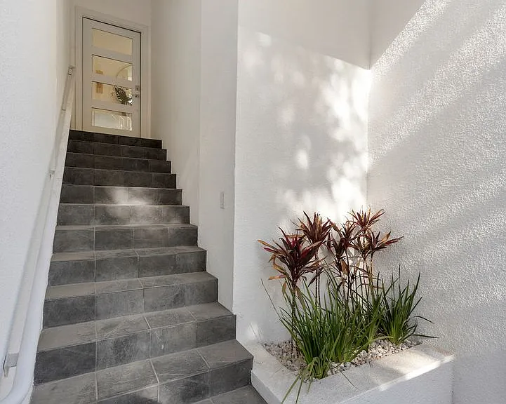 6445 Deep Dell Pl — Photo 3