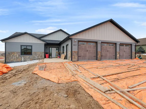 8021 Brooks Loop, Spearfish, SD 57783