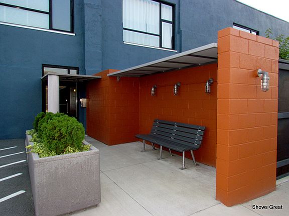 2nd image of 400 Salem Ave #2M