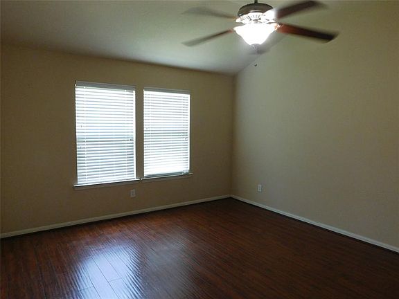 3rd image of 18119 Almond Place Ln