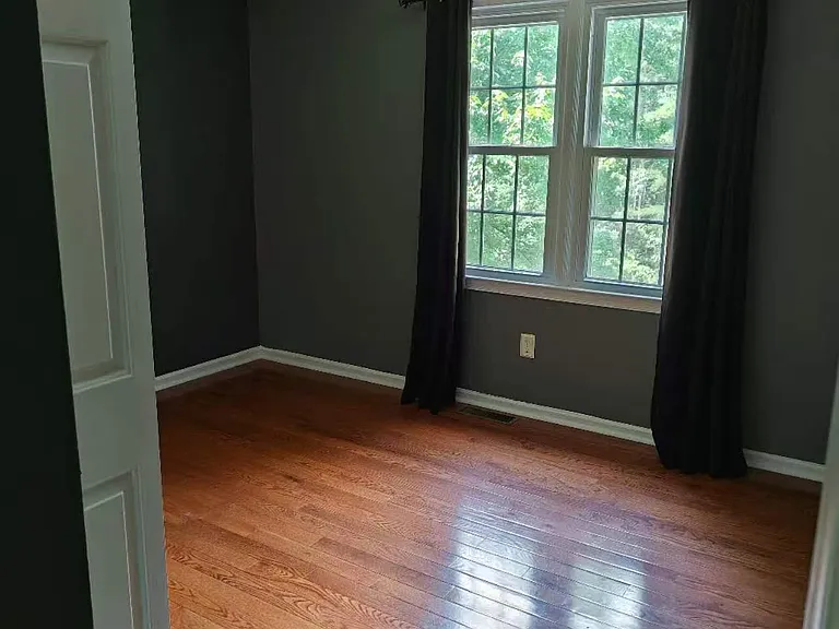 9630 Hillock Ct — Photo 15