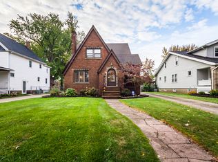 17001 Woodbury Ave, Cleveland, OH
