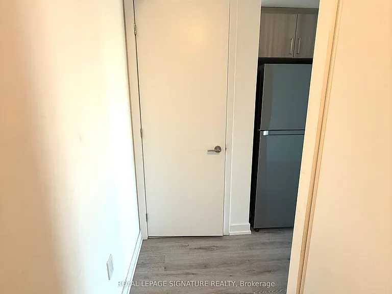 556 Marlee Ave #321 — Photo 4