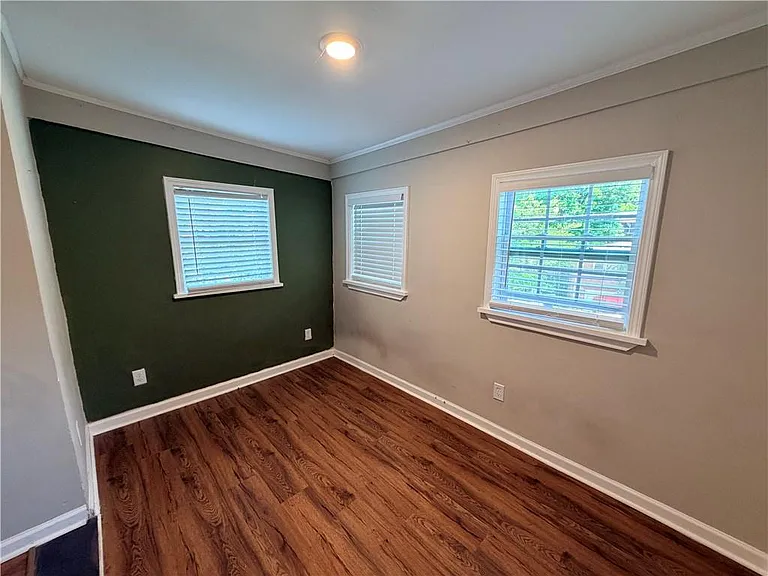 10 Rockmart Dr NW — Photo 9