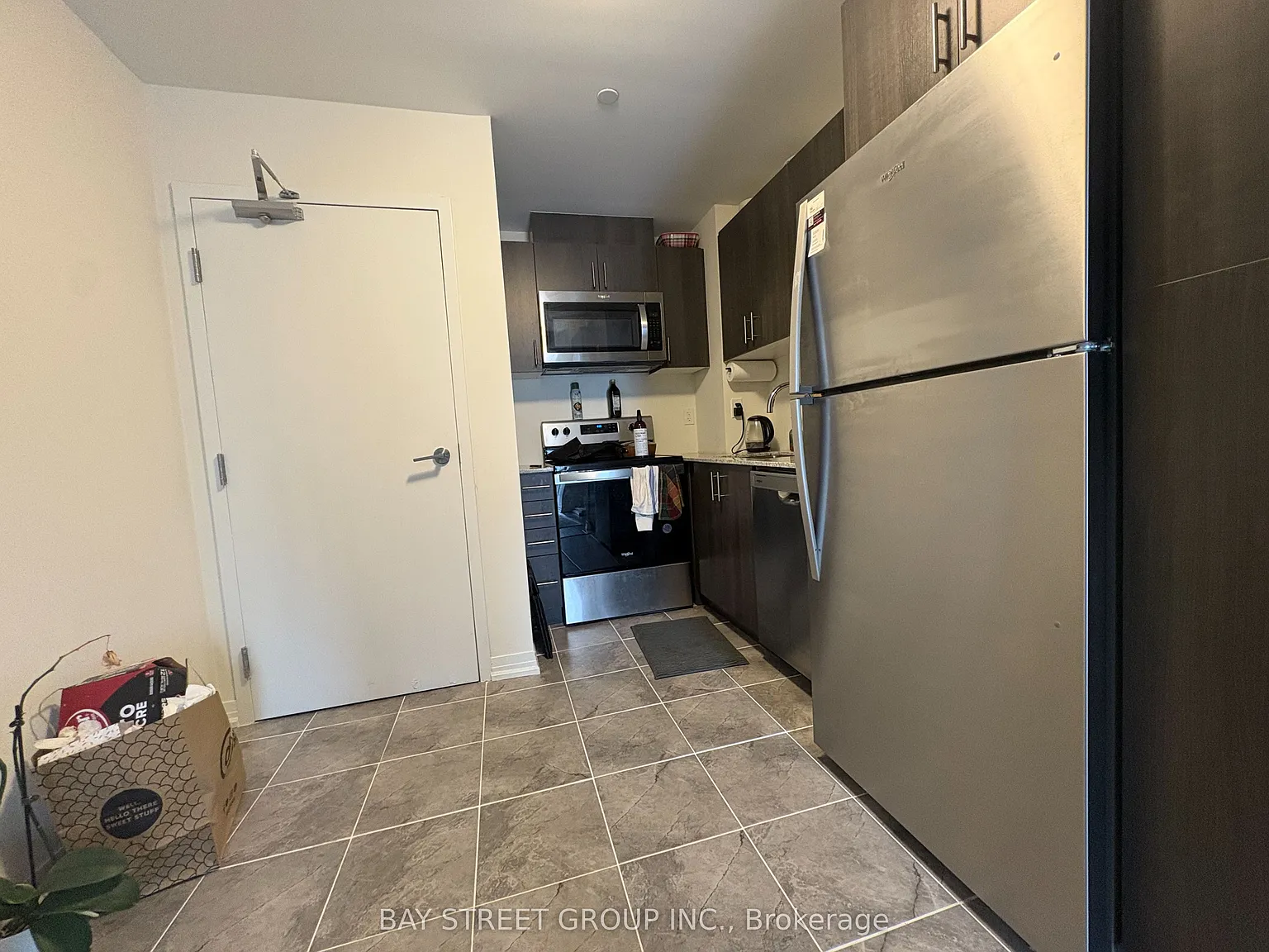 2 bed, $2,350 — Photo 2