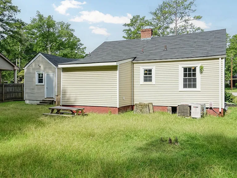 405 Forest Hill Ave — Photo 4