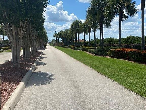 4th image of 531 Sunset Pointe Dr