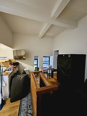 Rented by Green Home NY Realty LLC | media 10