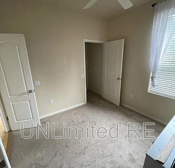 1401 N 4th St #225 — Photo 8