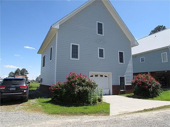 3rd image of 204 South Dr