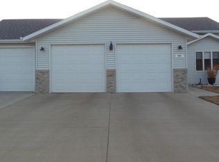 809 Shinagle Dr, Dickinson, ND 58601