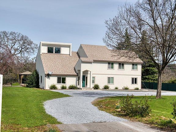 2nd image of 10925 Pickle Barrel Rd