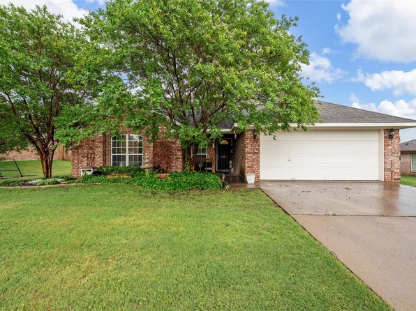 213 Topaz Cir, Hewitt, TX 76643