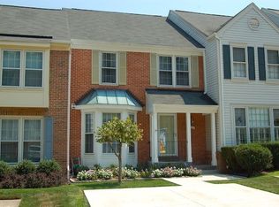 7388 Hidden Knolls Ct, Springfield, VA 22153