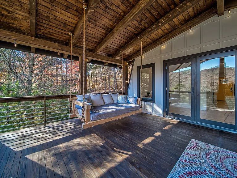 1011 Sky Hawk Mountain Rd — Photo 13