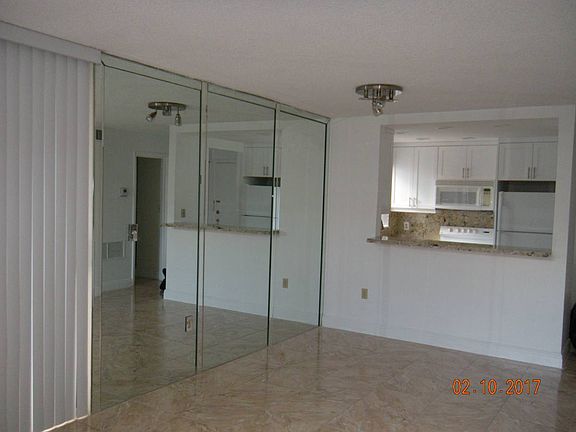 4th image of 1990 Marseille Dr APT 207