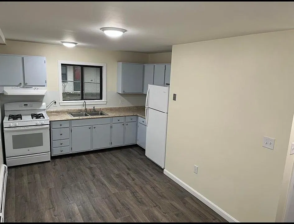 10 West St