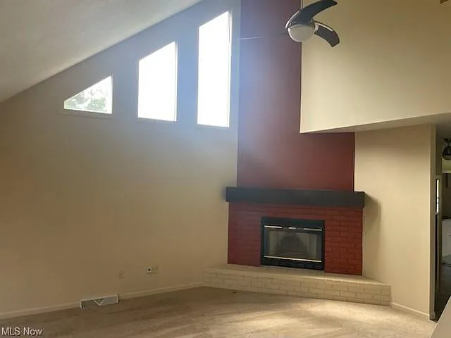 3 bed, 2.5 bath, 2241 sqft, $3,000 — Photo 3