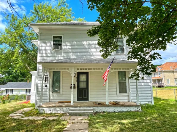 804 S Center St, Shenandoah, IA 51601