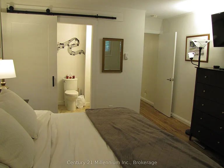 11 Harbour St W #341 — Photo 24
