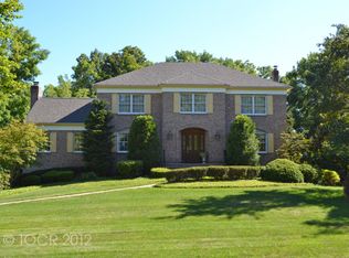 1 Kroner Farm Ct, Upper Saddle River, NJ 07458
