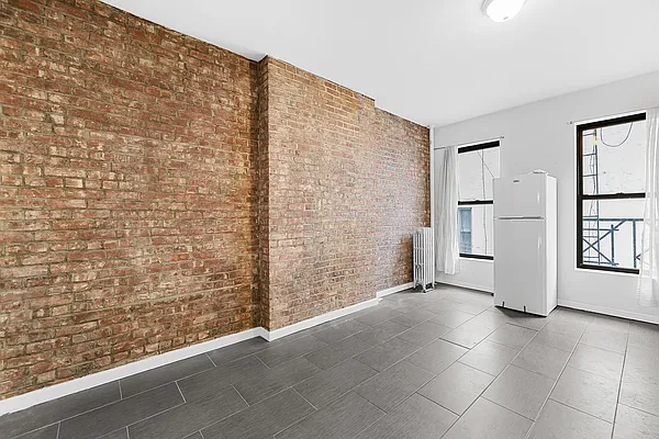 Rented by REAL New York | media 9