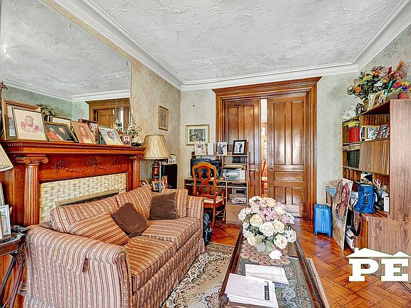3rd image of 302 Fenimore St