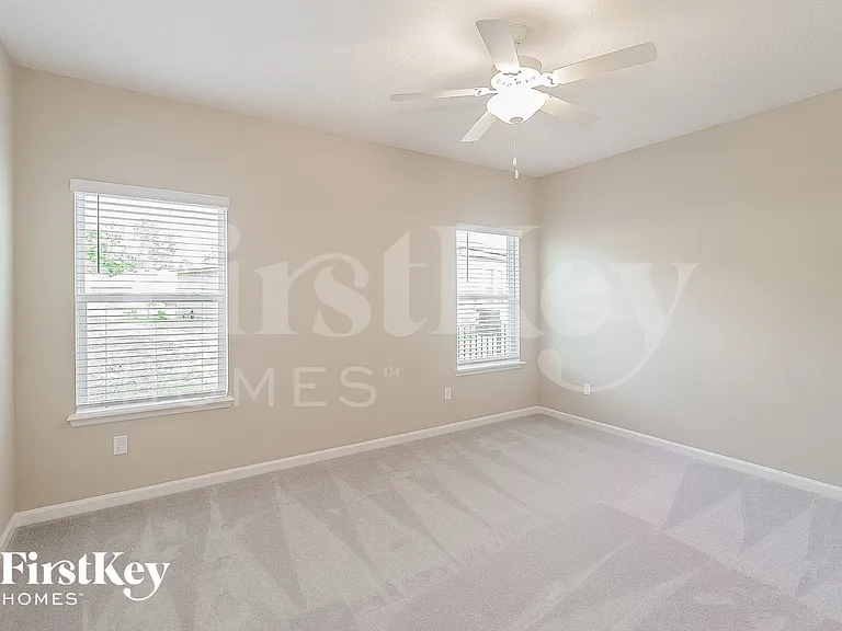 5689 Kellar Cir — Photo 9
