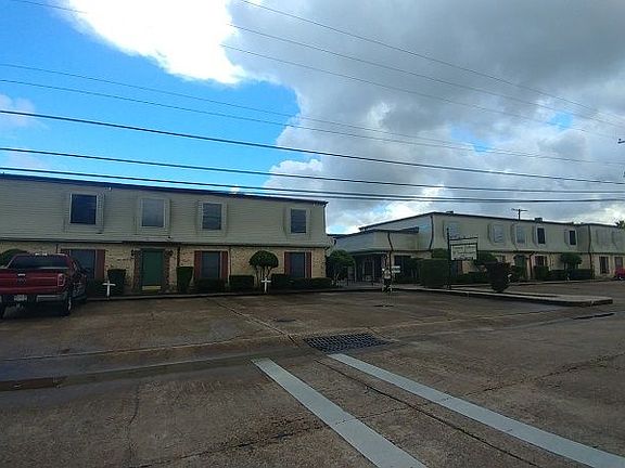 2nd image of 2901 Helena Ave APT 606