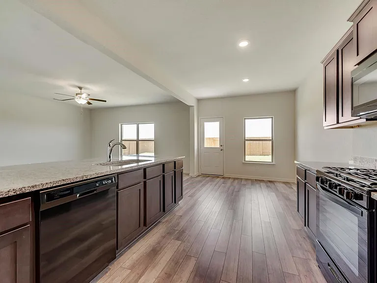 3020 Boran Dr — Photo 11
