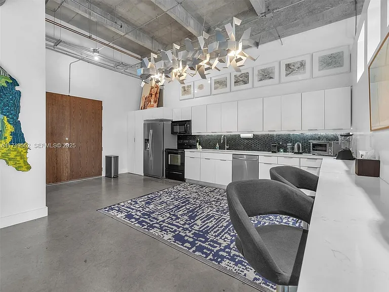 1749 NE Miami Ct #213 — Photo 6