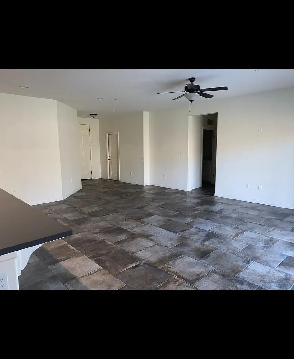 3 bed, 1686 sqft, $2,300 — Photo 4