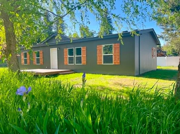 404 W Willow St, Newport, WA 99156