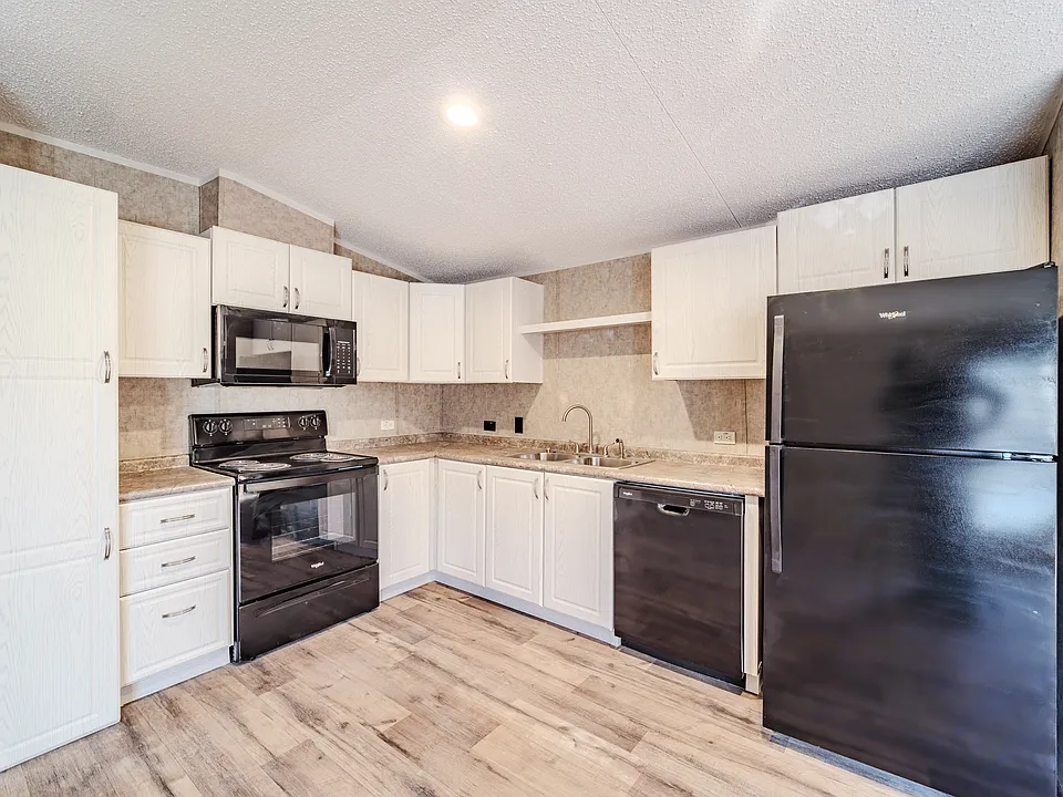 275 N Main St #P2-5