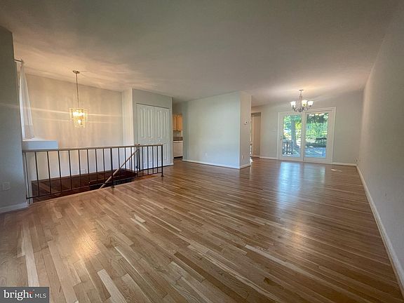 2nd image of 4304 San Carlos Dr