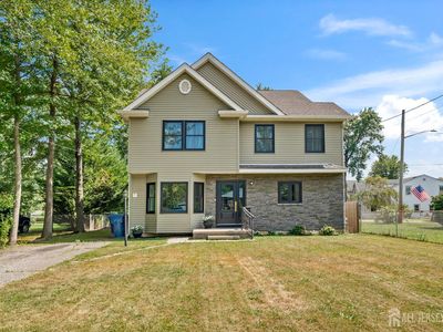 1584 Holly Rd, North Brunswick, NJ, 08902