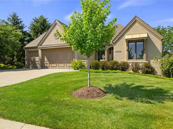14752 Beverly St, Overland Park, KS 66223